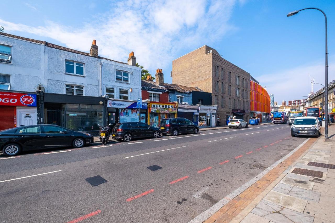 Securematics Superior Studio Apartments Londen Buitenkant foto