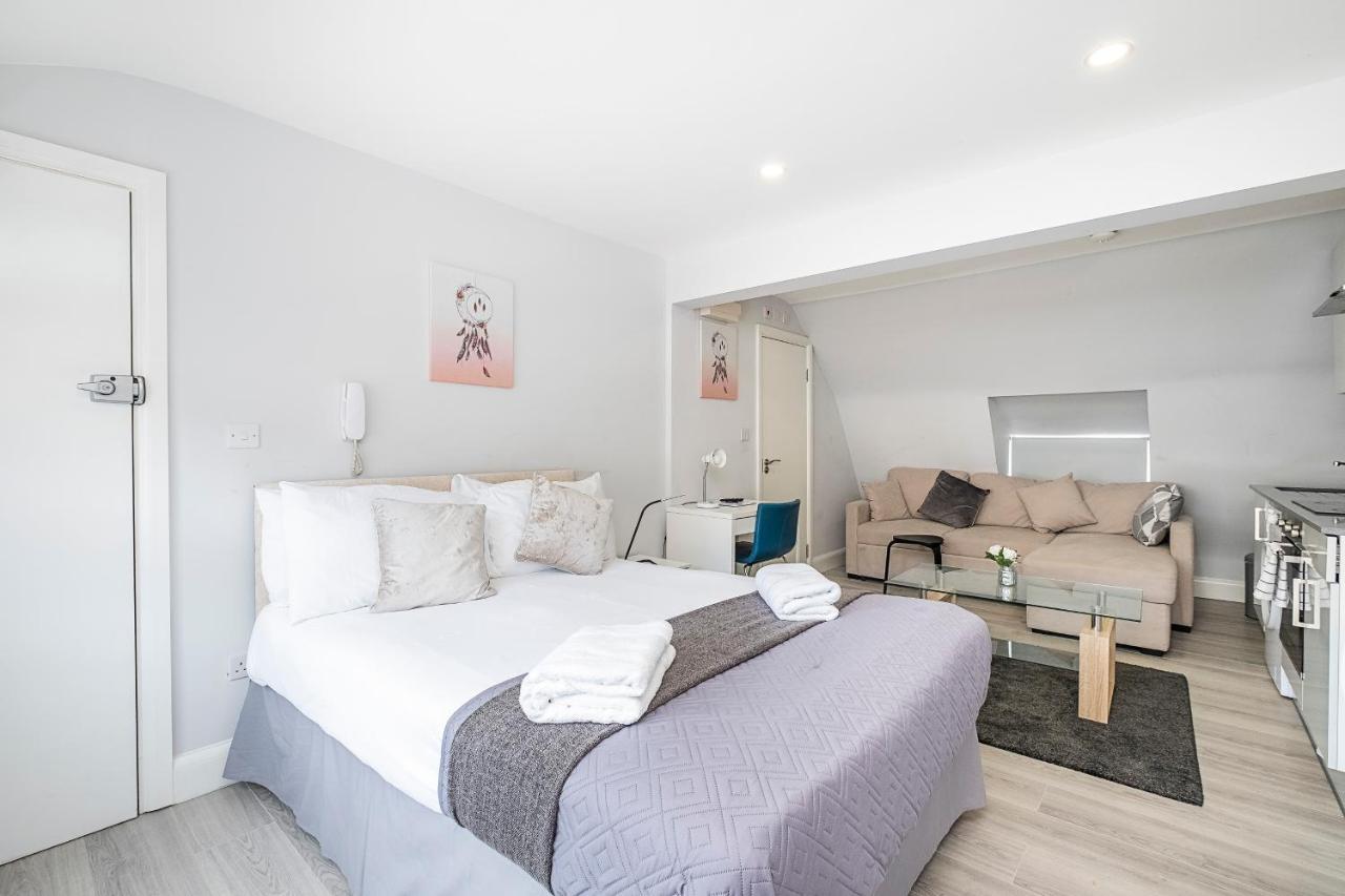 Securematics Superior Studio Apartments Londen Buitenkant foto